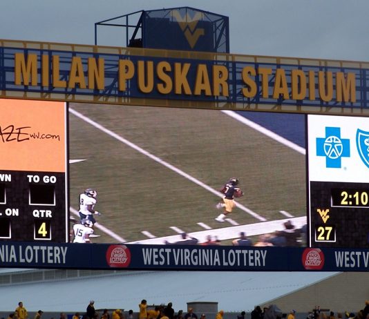 FarmGolf WVU Tailgate Pics – 2009