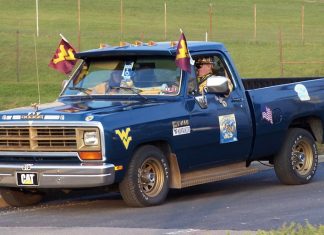 FarmGolf WVU Tailgate Pics – 2007
