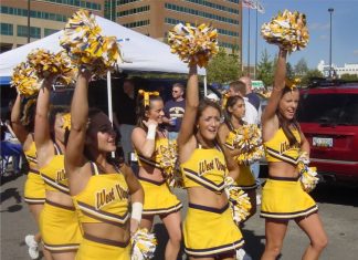 FarmGolf WVU Tailgate Pics – 2005